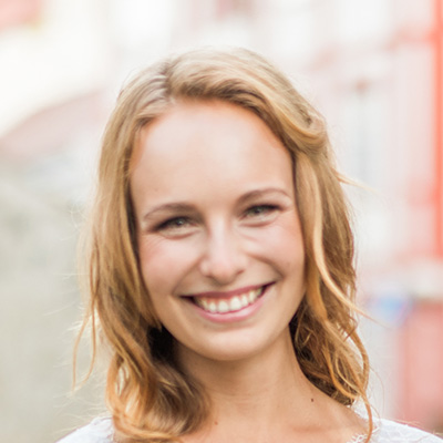 Portrait Square 08